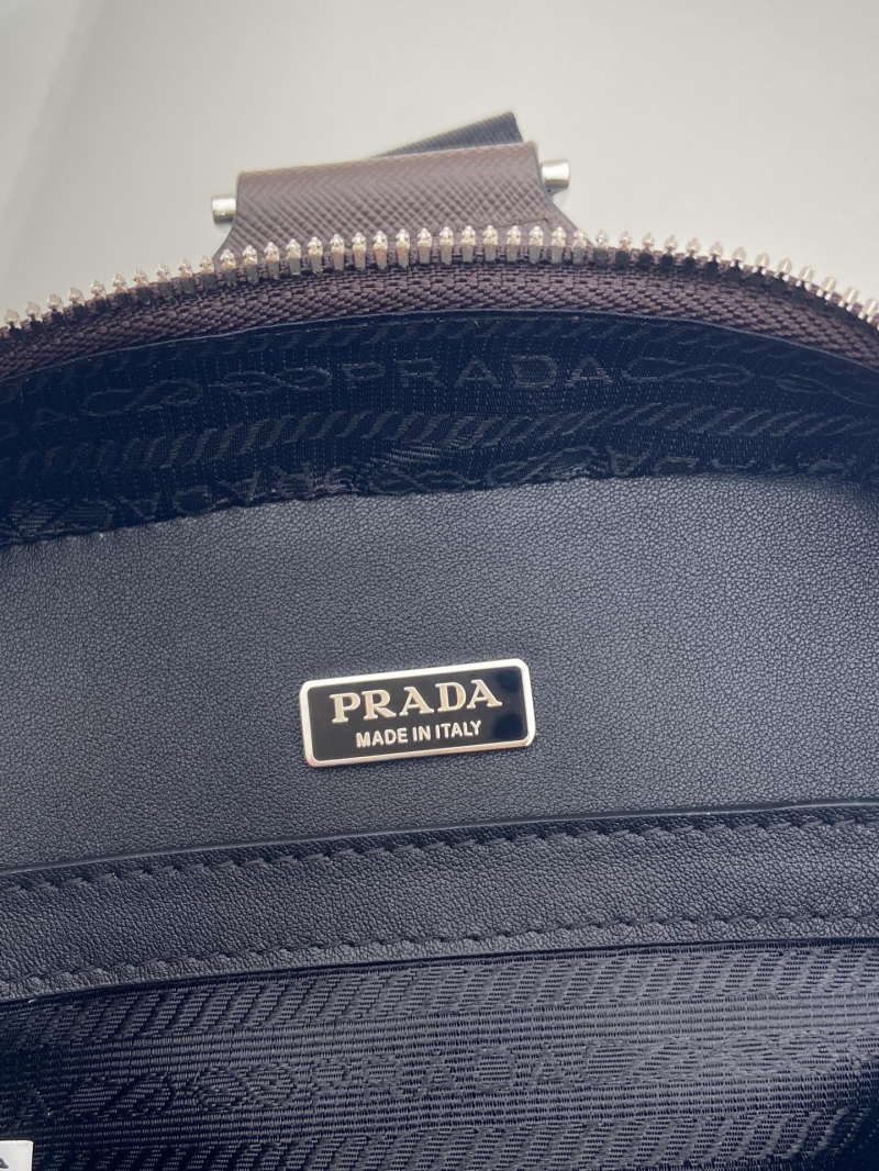 Pra*a waist chest packs